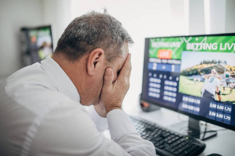 Không chịu trách nhiệm về các sai sót do người chơi